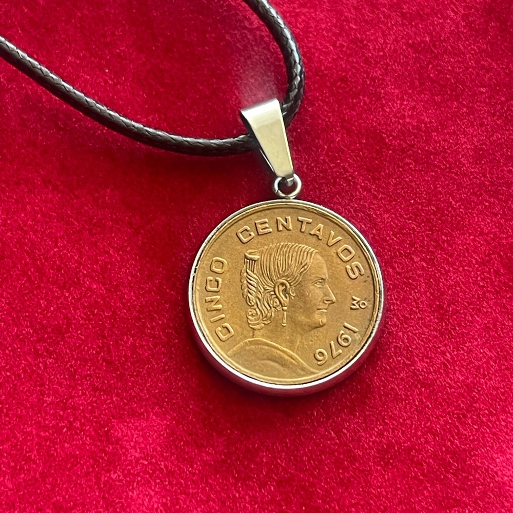 Classic unique Mexico bronze coin pendant necklace